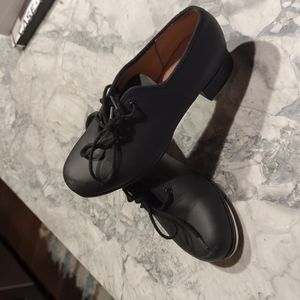 Tap shoes